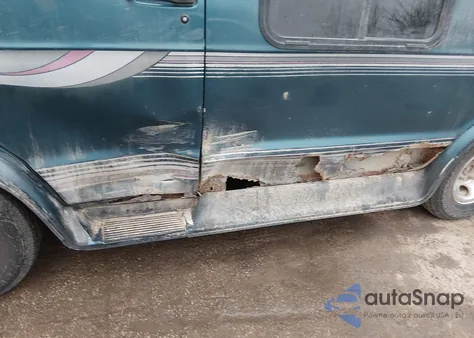 1996 Dodge Ram Van B2500 from USA, damaged, VIN 2B6HB21X8TK147937